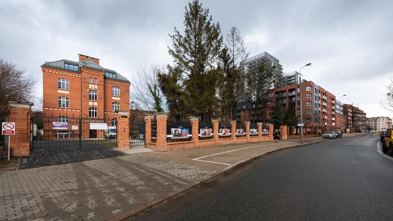 Flatbook - City Center Apartments Waterlane Vintage With Gym 그단스크 외부 사진
